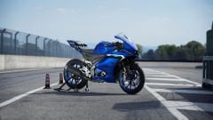 YZF R125